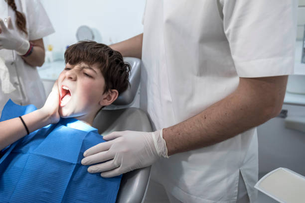 Best Broken or Cracked Tooth Emergency Dentist in Rockdale, TX